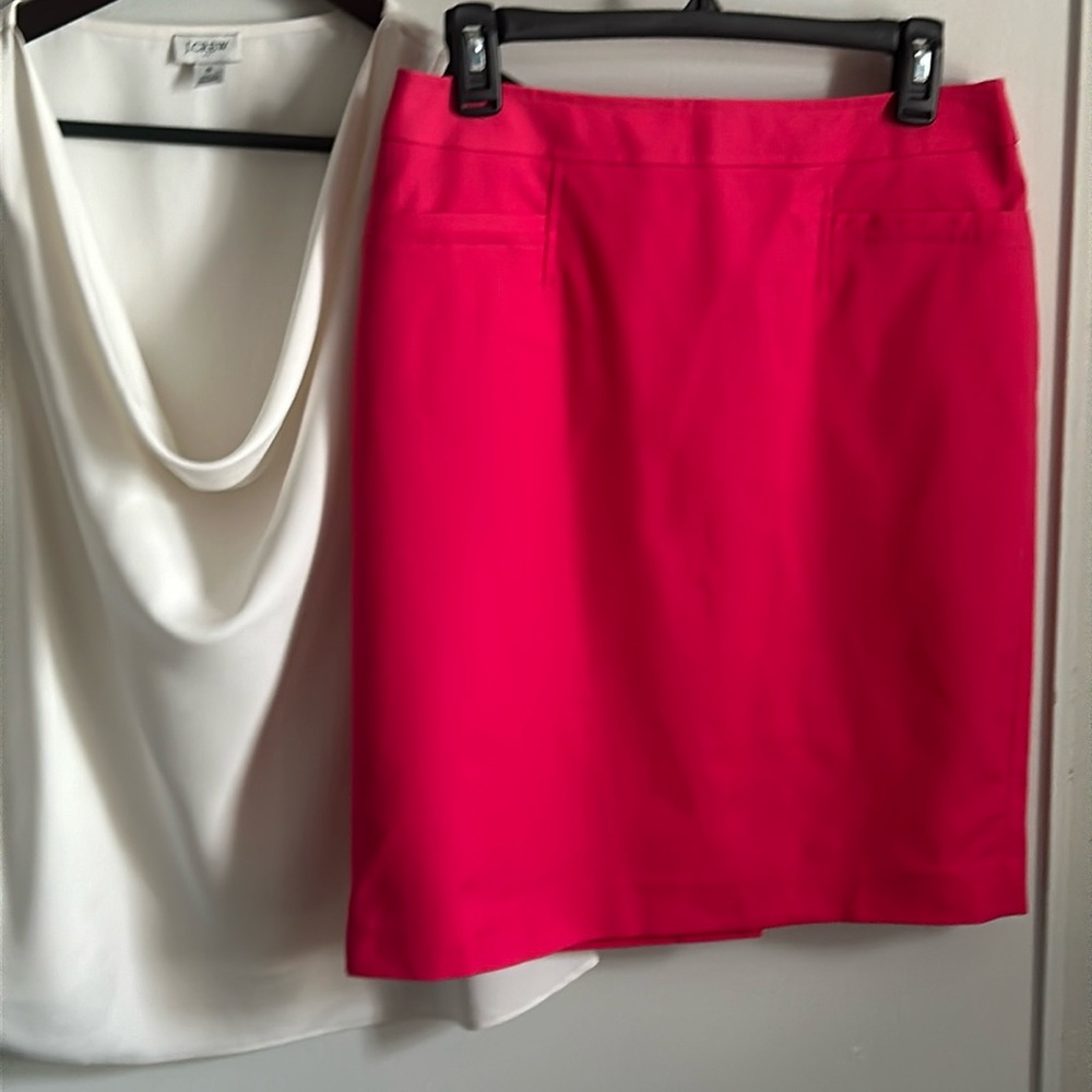 Halogen Pink Pencil Skirt Sleek and Stylish